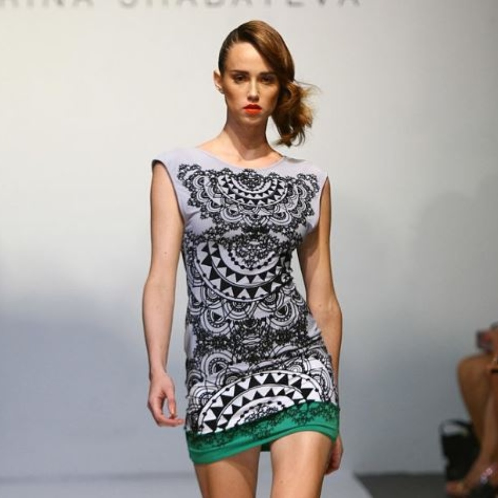 Sleeveless Black & White Printed Midi Dress with Green Hem